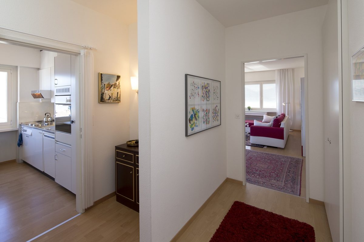 Küche_Wohnzimmer_Camelia_Ferienwohnung_Tessin_Locarno